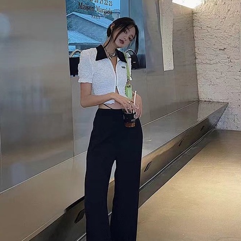 Áo thun cổ polo tay ngắn ôm dáng gợi cảm khí chất cho nữ | BigBuy360 - bigbuy360.vn