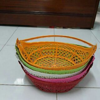 Trọn bộ giỏ gói quà(giỏ nhựa + kiếng + nơ + nhãn dán chúc mừng)