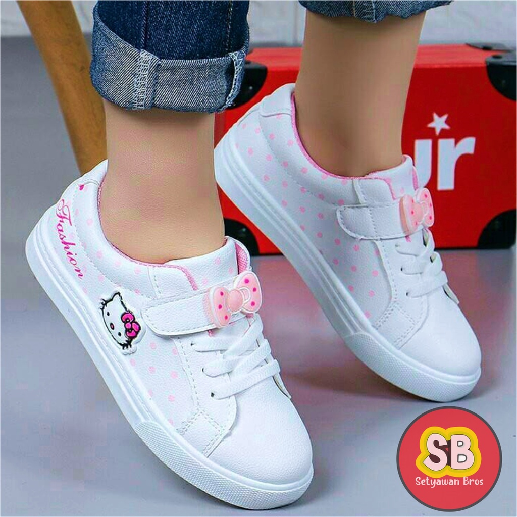 Giày Thể Thao hello kitty Xinh Xắn Nhập Khẩu 1-5 Tuổi