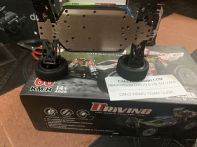 Xe điều khiển wltoys 144001 60km/h chuẩn thi đấu 4wd sườn kim loại phuộc nhôm