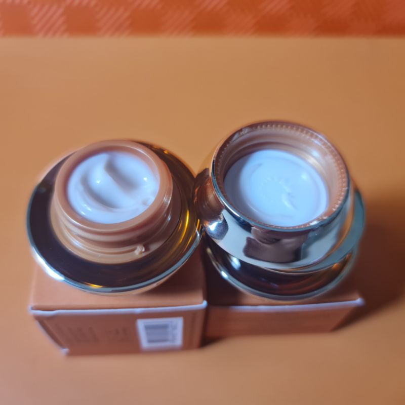 Kem mắt nhân sâm cải thiện dấu hiệu lão hóa Sulwhasoo Concentrated Ginseng Renewing Eye Cream