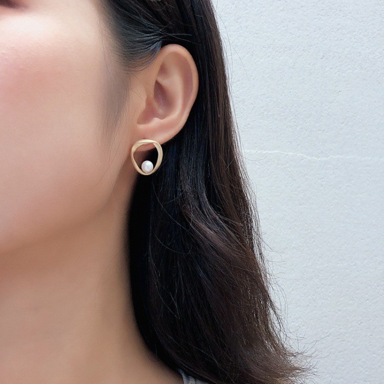 Bông tai mạ vàng phối ngọc trai nhân tạo phong cách hàn quốc sang trọng hiện đại - Mely D37
