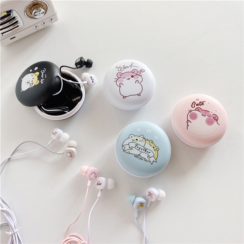 Vỏ Bọc Hộp Sạc Tai Nghe 3.5mm Hình Hoạt Hình Dễ Thương Có Dây Đeo