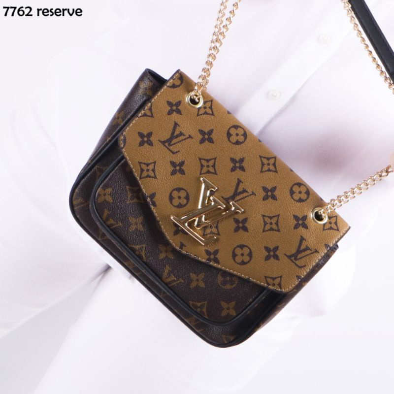 Bộ đĩa chơi game Louis Vuitton