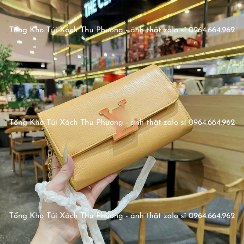 Túi đeo chéo vân gỗ đính logo, có thể làm ví cầm tay siêu sang chảnh (cam kết chuẩn ảnh)