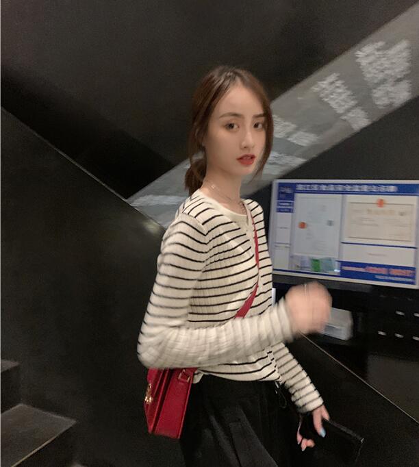 SUXI NEW Áo Thun Nữ Tay Dài Cổ Chữ V Thời Trang Quyến Rũ