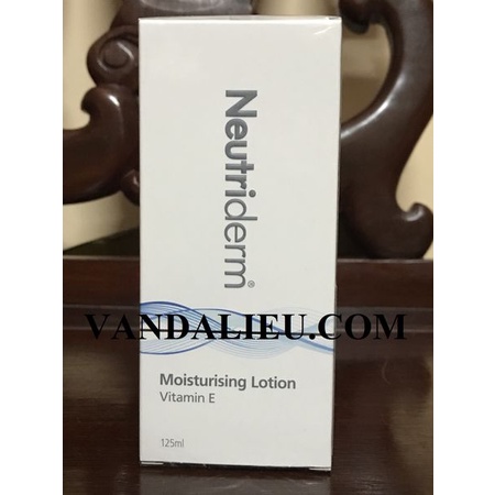 KEM DƯỠNG ẨM NEUTRIDERM MOISTURISING LOTION VITAMIN E 125ML.