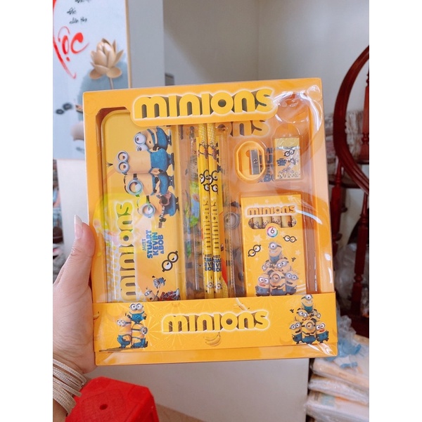 Hộp set đồ dùng học tập cho bé