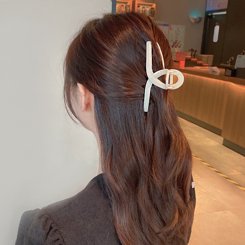 Kẹp tóc phối mặt hình hoa ngọt ngào
