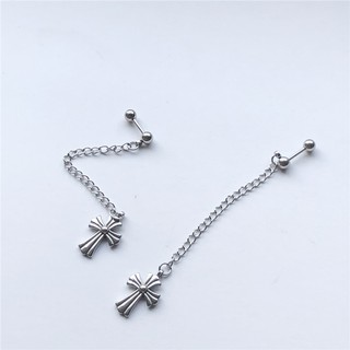 Bông tai chrome heart dài titan cao cấp không ri.