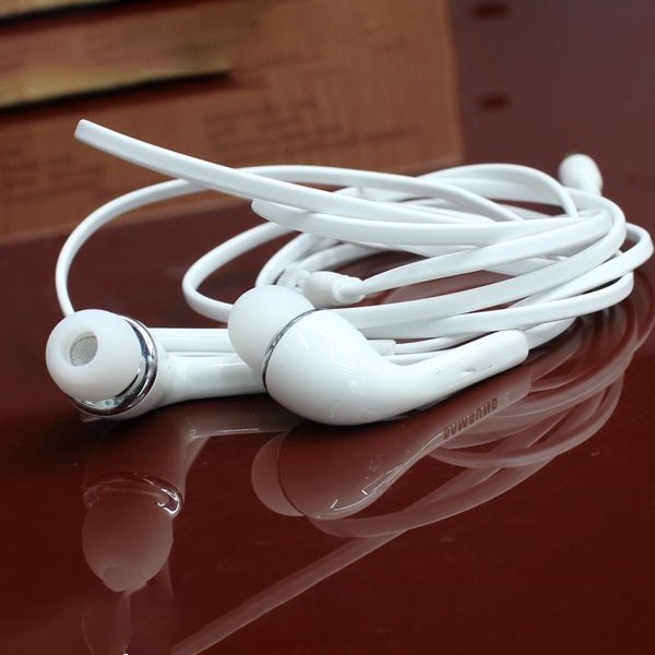 Tai nghe nhét tai dòng J thế hệ 5 có dây jack 3.5mm có mic hỗ trợ đàm thoại và chơi nhạc