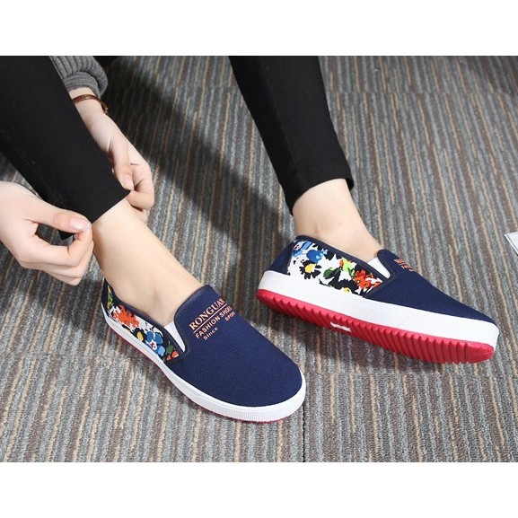 Slip on gót hoa kiểu dáng thời trang | BigBuy360 - bigbuy360.vn