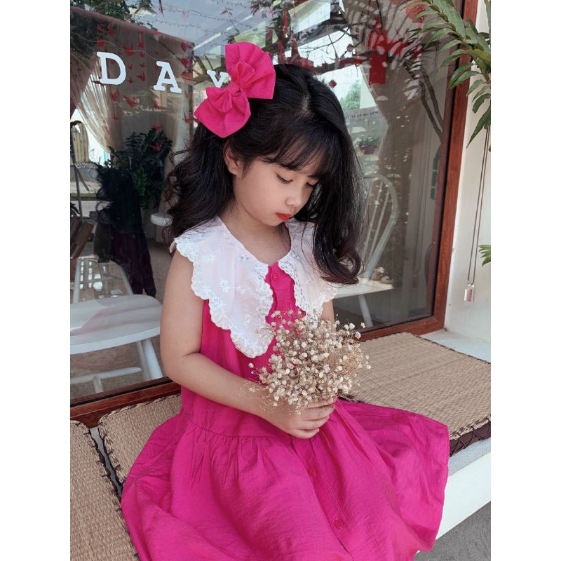 Váy  đũi kèm  cặp  tóc