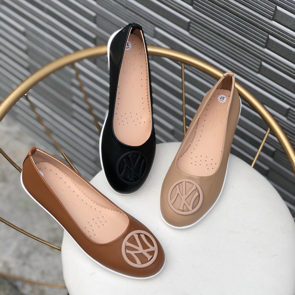 Slipon da mềm đế trắng trẻ trung 4192 | BigBuy360 - bigbuy360.vn