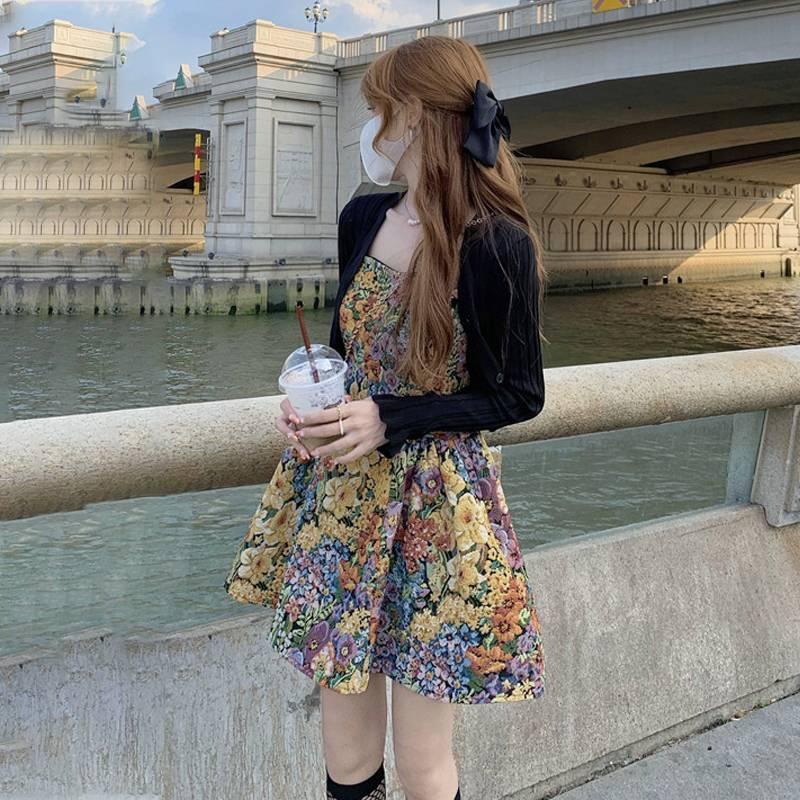 Set đầm hai dây thời trang họa tiết hoa xinh / áo khoác cardigan phong cách mùa hè dáng mỏng cho nữ (có bán lẻ)