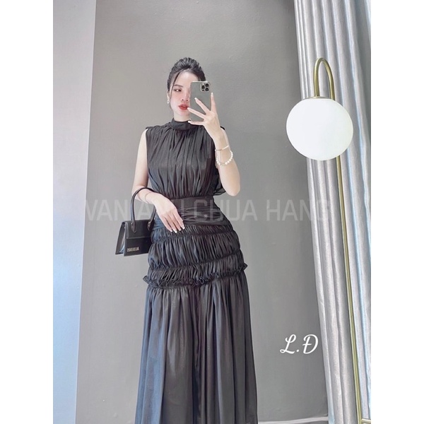 Váy tơ nhún tầng cổ lọ sang chảnh hack dáng