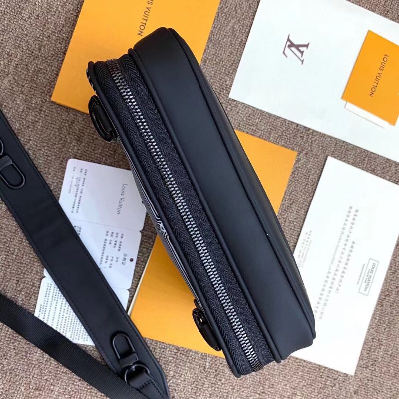 Túi đeo chéo nam LV55698 hai kiểu đeo vai và  đeo chéo size 25cm