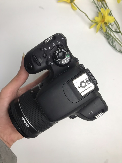 Máy ảnh Canon 800D Lê Bảo Minh ✭Freeship✭ like new 98%