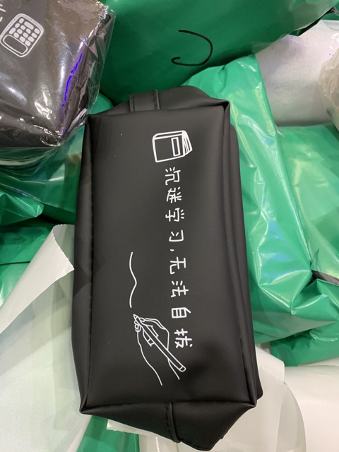 Bóp viết nhựa dẻo mềm silicon MEO