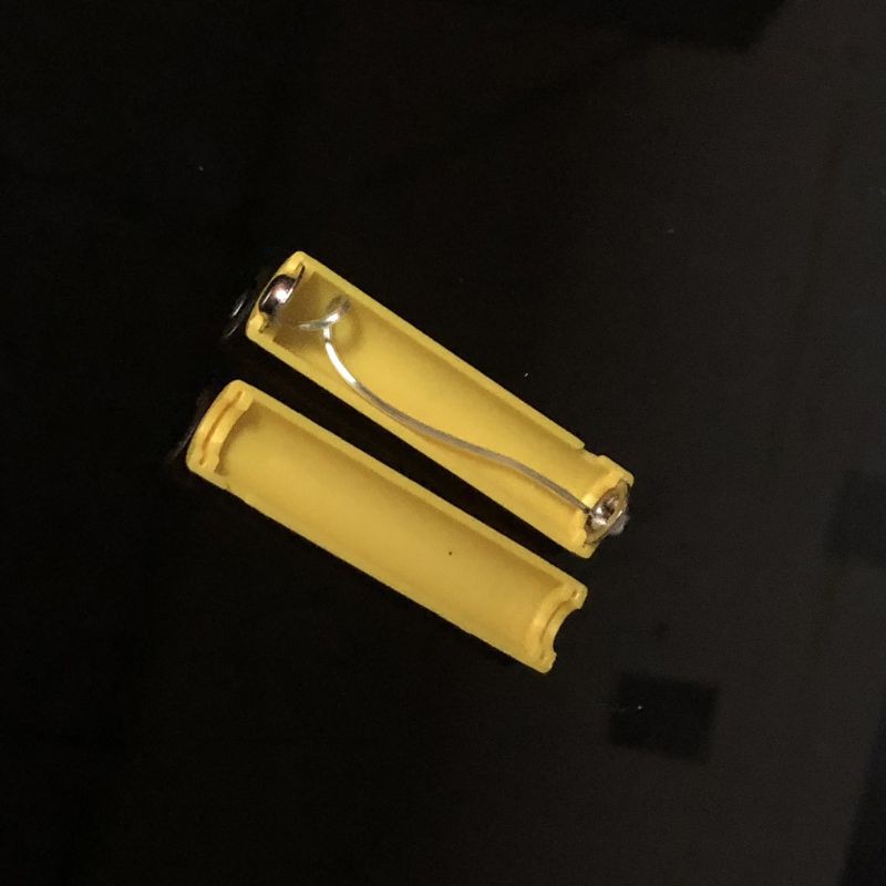 Bộ 5 khung đựng pin AA AAA giả hình trụ