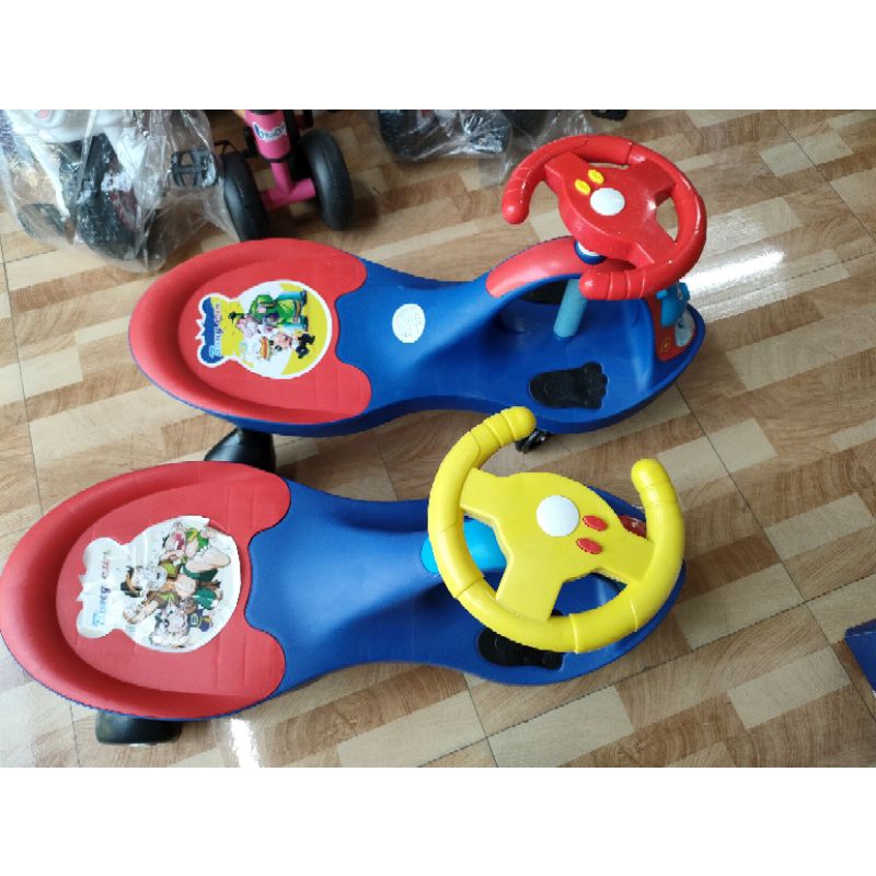 xe Lắc cho trẻ trên 1 tuổi