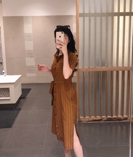 Váy xuông thắt eo