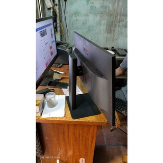 chân đế màn hình