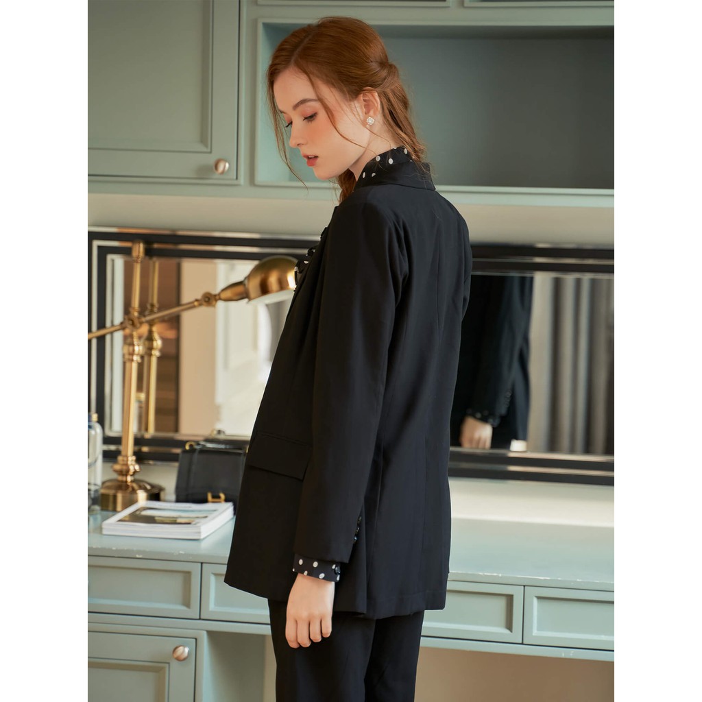 Áo khoác vest công sở nữ YV LE &amp; CO vải Rayon màu đen quyến rũ