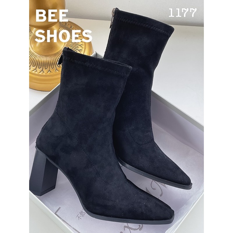 BEESHOES - GIÀY BOOT NỮ MŨI VUÔNG CỔ CAO GÓT TRỤ - GIÀY BỐT NỮ MŨI VUÔNG GÓT TRỤ CAO 7 PHÂN SẴN MÀU ĐEN - KEM 201177
