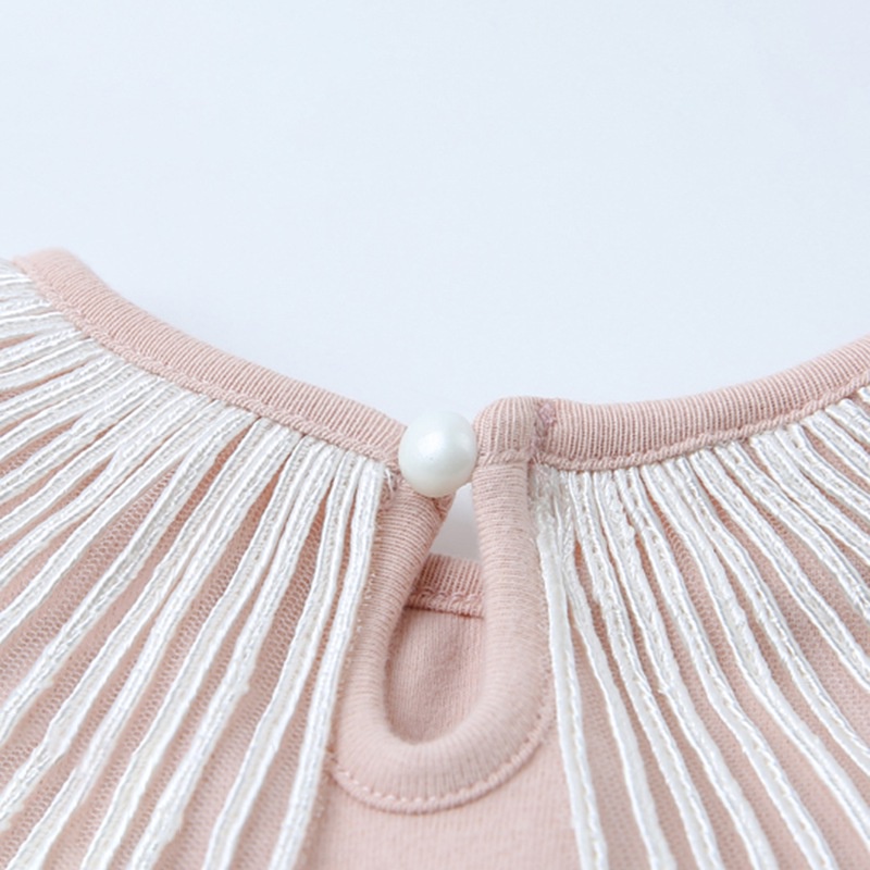 Áo thun cotton màu trơn cổ đính hoa lớn thời trang dành cho bé gái