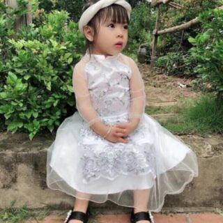 Áo dài cách tân cho bé gái