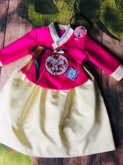 Hanbok cho bé ảnh thật