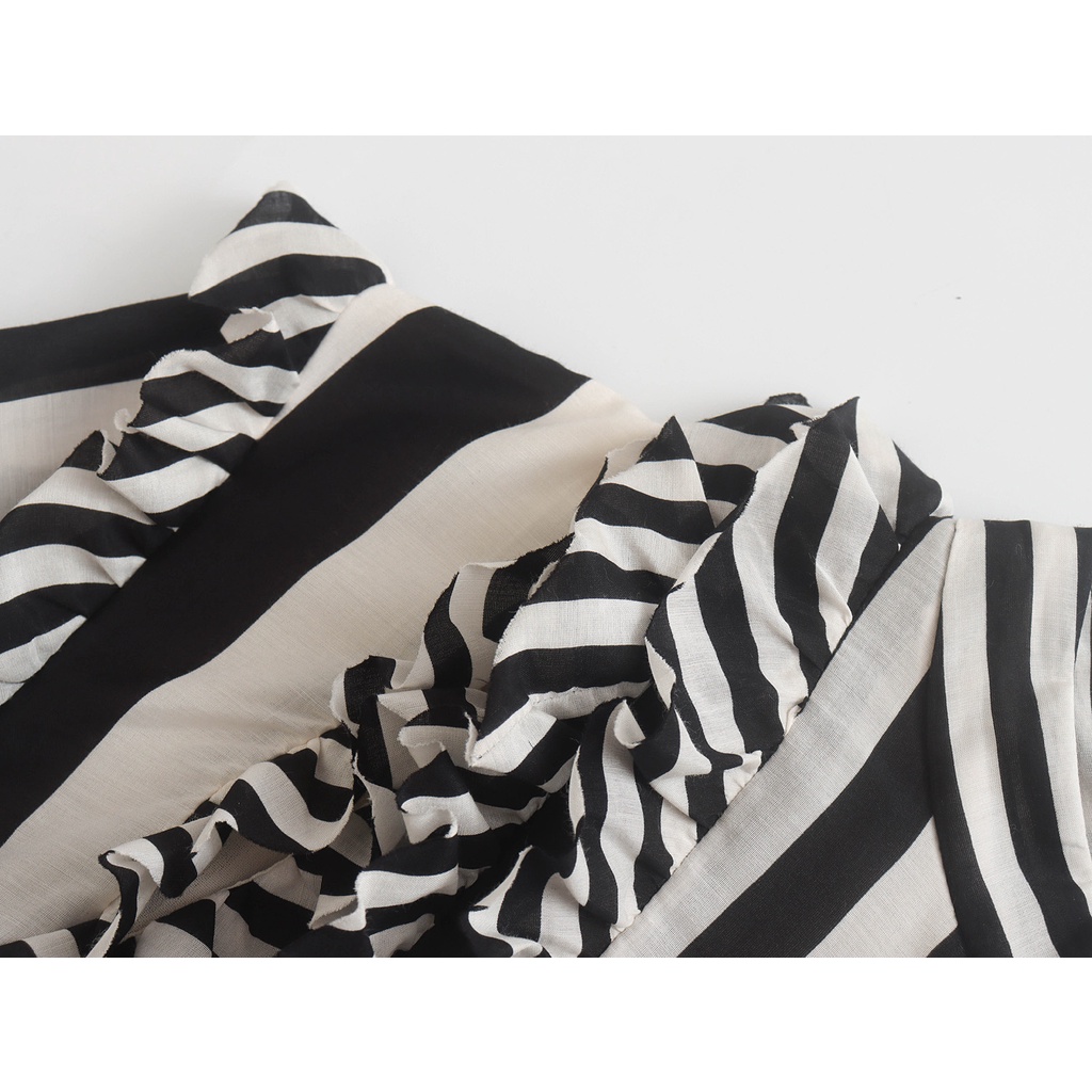 Zara Morocco full tag - Đầm Zara phối kẻ đen trắng mà vẫn nữ tính DK07SVG76N10