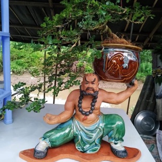 Chậu tượng bonsai Lỗ Trí Thâm bê chậu
