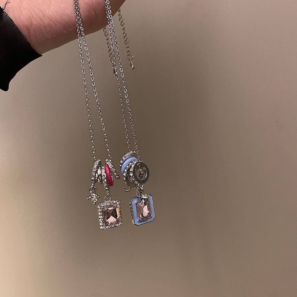 Dây Chuyền Mặt Hình Khối Lập Phương Nhiều Màu Sắc 19A1671