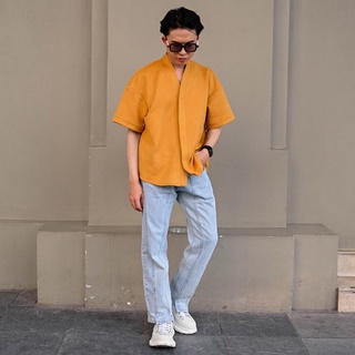 Áo sơmi khoác da lộn ngắn tay dáng boxy cổ sen vàng mù tạt 21ST URBAN Suede Maison