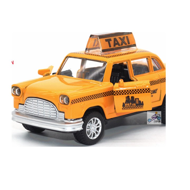 Xe ô tô taxi tỉ lệ 1:36 bằng sắt màu vàng chạy cót mở cửa đồ chơi trẻ em