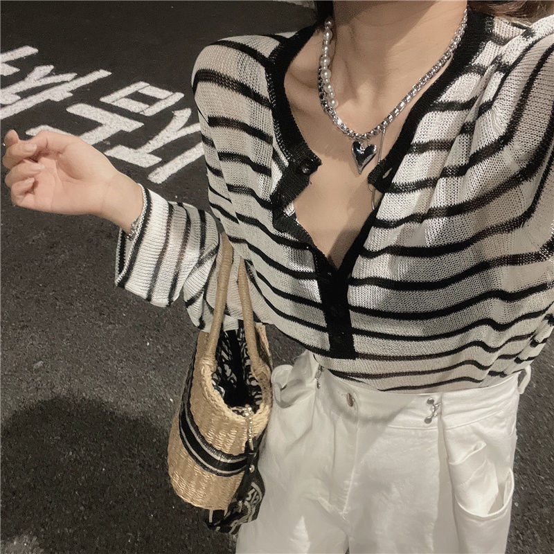 Áo Sơ Mi Tay Dài Họa Tiết Sọc Trắng Đen Thời Trang Cho Nữ