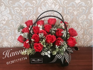 [Hannie Flower] Giỏ hoa sáp thơm đỏ