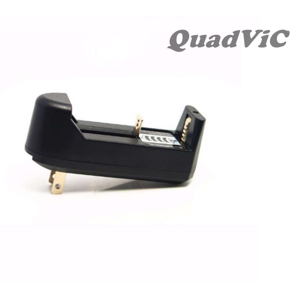 Bộ sạc pin 3.7V 4200mAh Ultrafire 18650 220V -> 4.2~ 3.7V Tự ngắt dùng cho đèn pin, quạt sạc QuadViC N00213