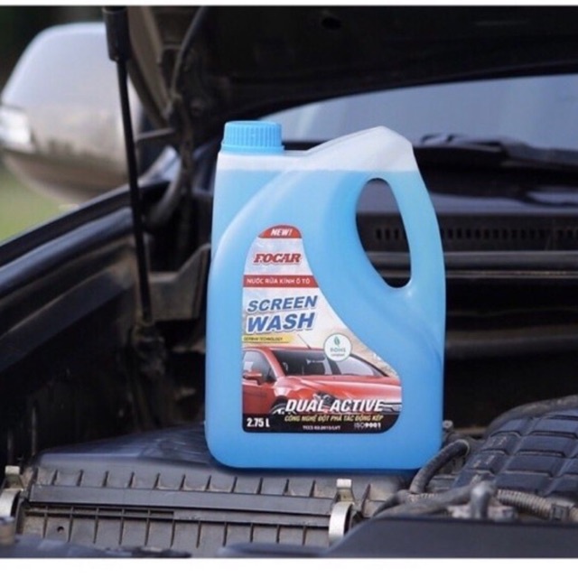 Nước rửa kính ô tô bình 2.75 lít- Quà tặng