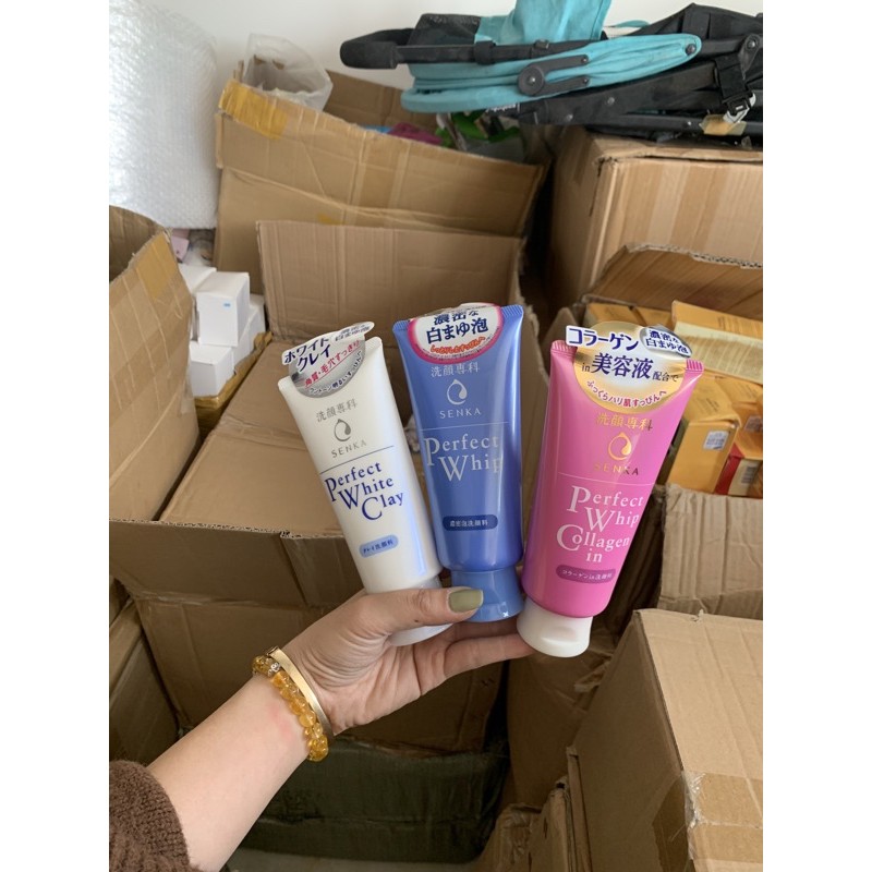  Sữa rửa mặt Perfect Whip Nội Địa Nhật