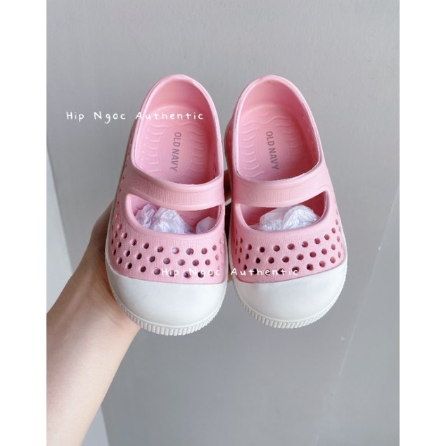 GIÀY NHỰA OLD NAVY MÀU HỒNG NHẠT AUTHENTIC