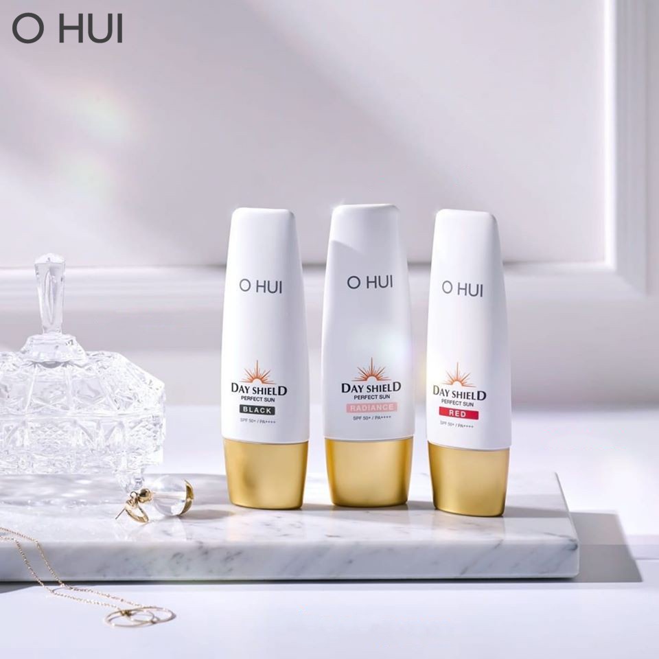 [Mã VISAPREMIUM giảm 150K] Bộ Kem chống nắng kiểm soát nhờn OHUI Day Shield Perfect Sun Black Special Set