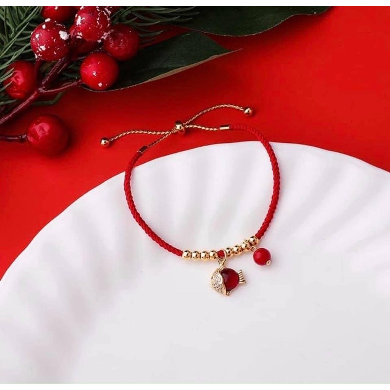 Vòng dây bện đỏ may mắn | BigBuy360 - bigbuy360.vn