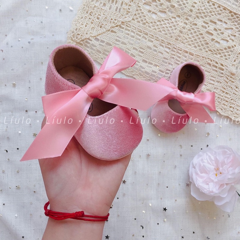 Tập đi nhung dây buộc