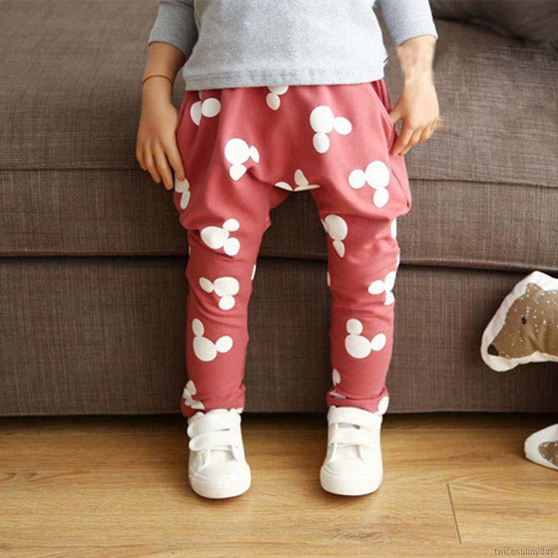 Quần dài in hình chuột Mickey cho bé