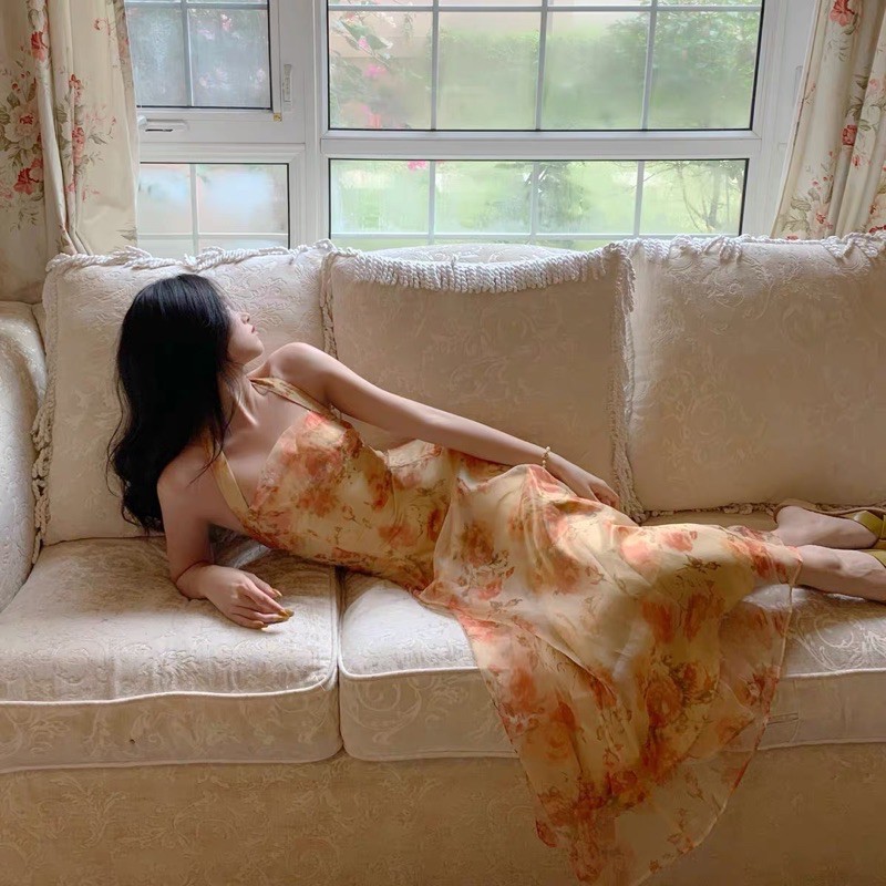 K SẴN🎀Đầm maxi voan công chúa cổ yếm cam xoè dài hở lưng hoa nhí đan dây tiểu thư vintage retro kiểu Pháp đi biển sexy | BigBuy360 - bigbuy360.vn