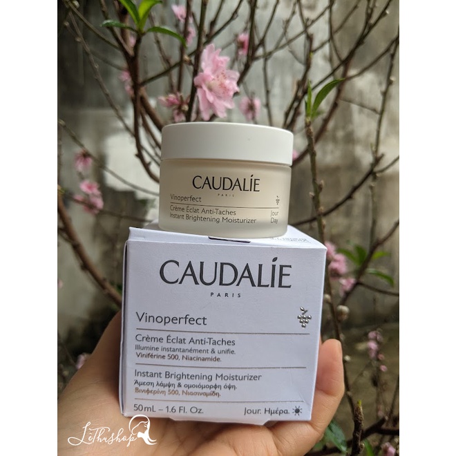 Kem dưỡng ngày CAUDALIE VINOPERFECT SPF 20