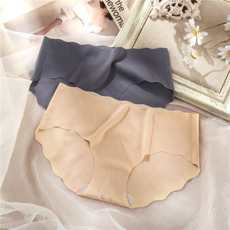 Quần lót CUTEBYTE không đường may màu trơn size M-XL cho nữ